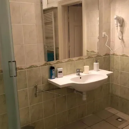 Apatrmans Hostel Brno * Brno
