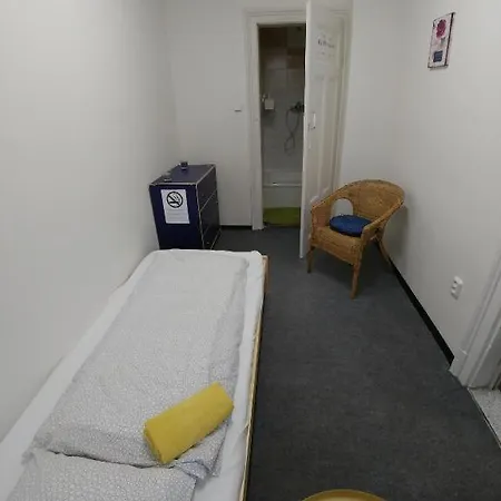 Hostel Apatrmans Hostel Brno *
