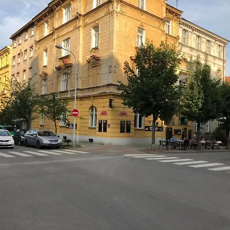 Hostel Apatrhostel Brno *