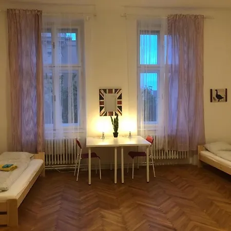 Apatrhostel Brno *